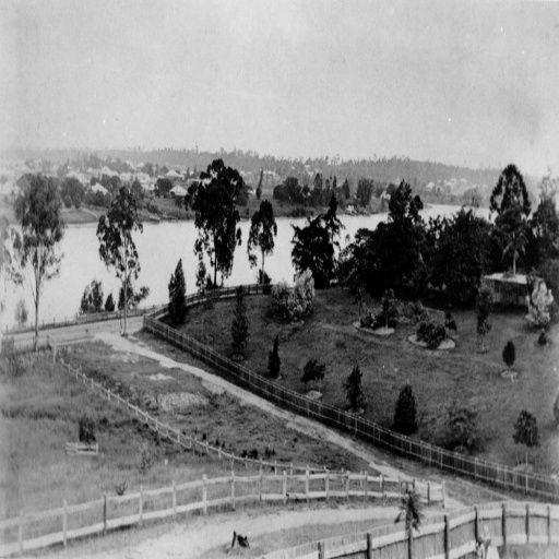 Looking southward across the Brisbane River from Auchenflower across Chasely Street to West End around 1910